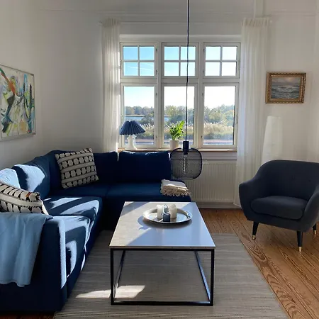 In The Center With Seaview 펜션