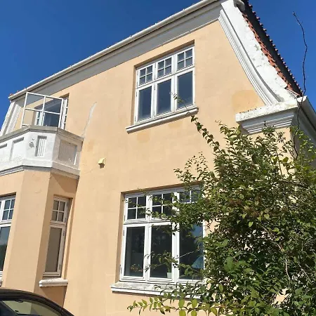 Holiday home In The Center With Seaview