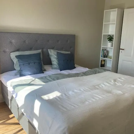 In The Center With Seaview *