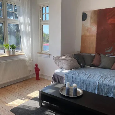 In The Center With Seaview *