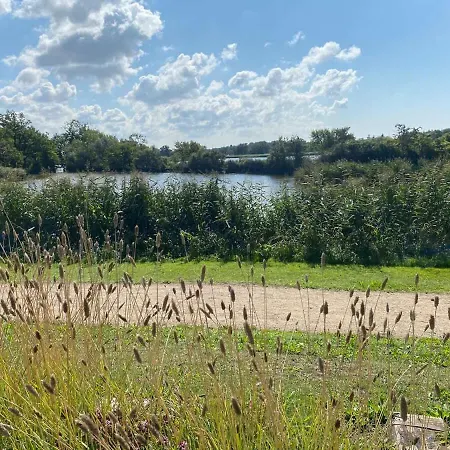 In The Center With Seaview 낙스코우