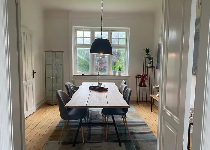 In The Center With Seaview Дом отдыха *