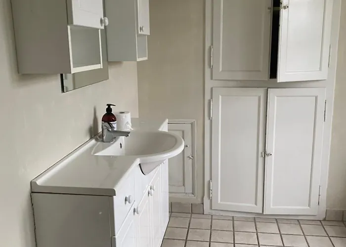 In The Center With Seaview Дом отдыха *