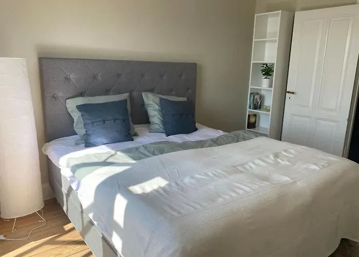 In The Center With Seaview *