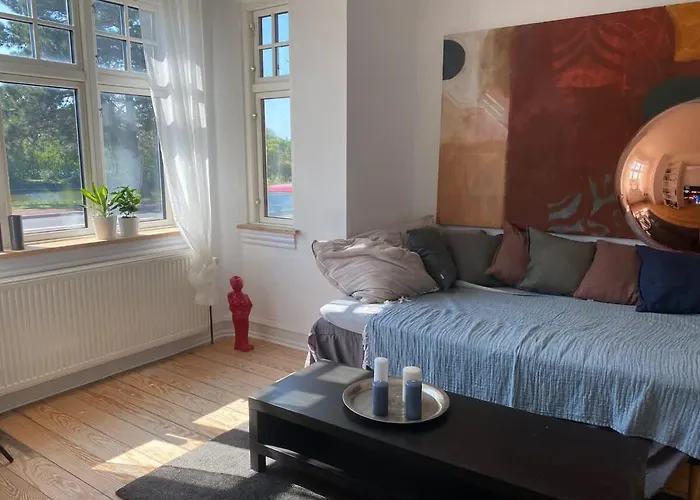 In The Center With Seaview Дом отдыха