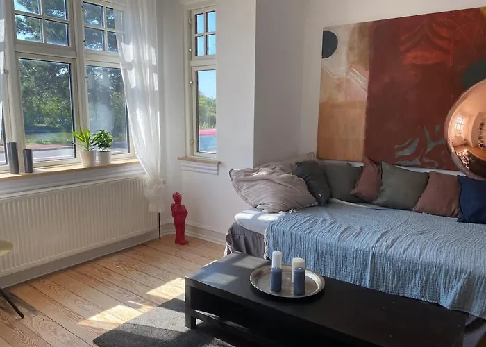 In The Center With Seaview *